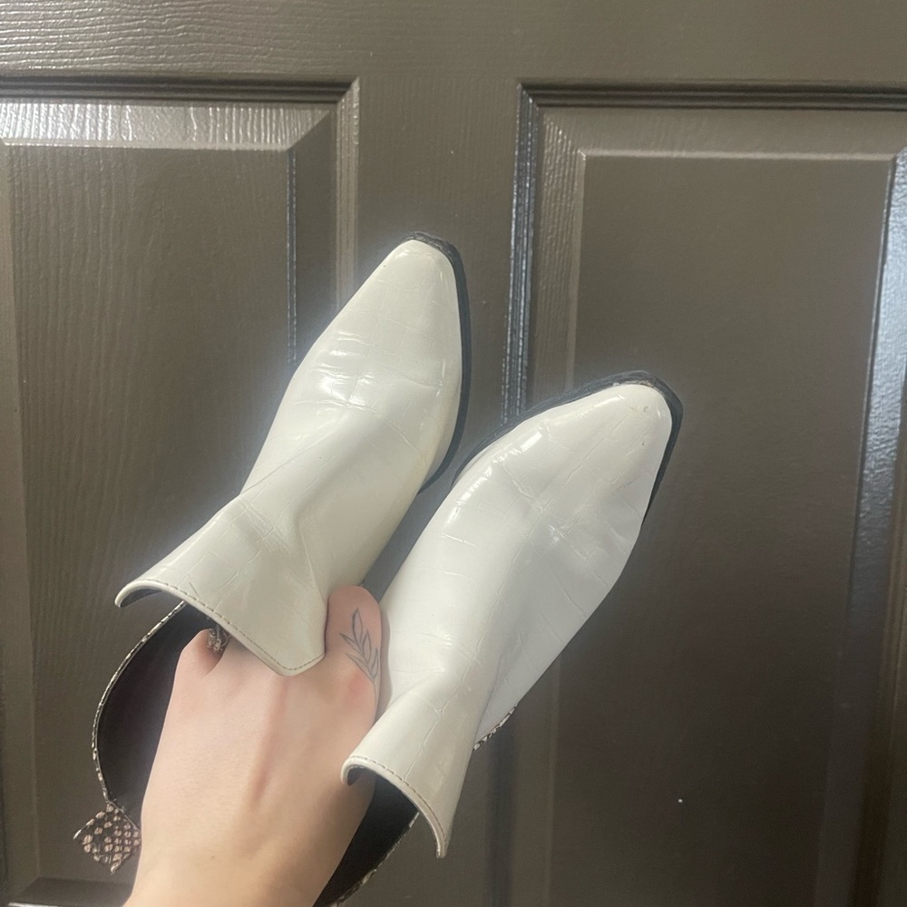 White Snake Bootie - Picture 2 of 3